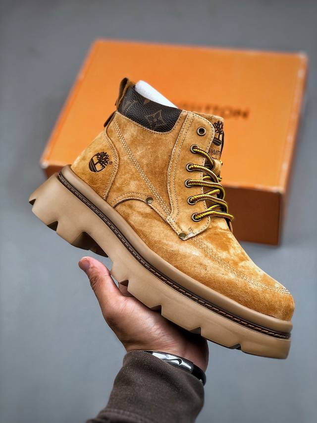 新货lv X Timberland Lv联名添柏岚大黄靴 内里加绒保暖锁热 今年冬季防寒必备 顶奢流量品牌与时代经典的结合之作 #代购专供品质 高弹modern