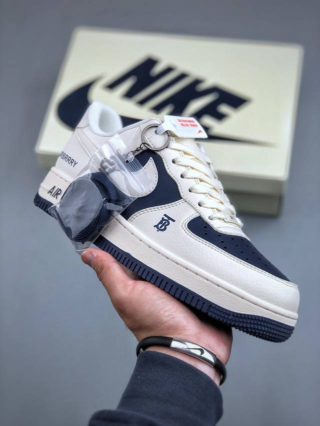 Nike Air Force 1'07 Low 巴宝莉联名-米白藏蓝拼接 空军一号低帮休闲板鞋 Bb8588-222 #原楦头原纸板 原装鞋盒 定制五金配件 内