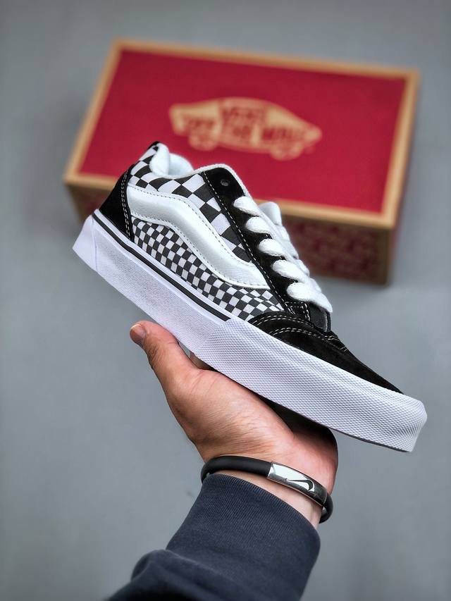 Vans Chukka Push 防滑耐磨 低帮 板鞋 男女同款 黑米黑经典款 尺码：35 36 36.5 37 38 38.5 39 40 40.5 41 4