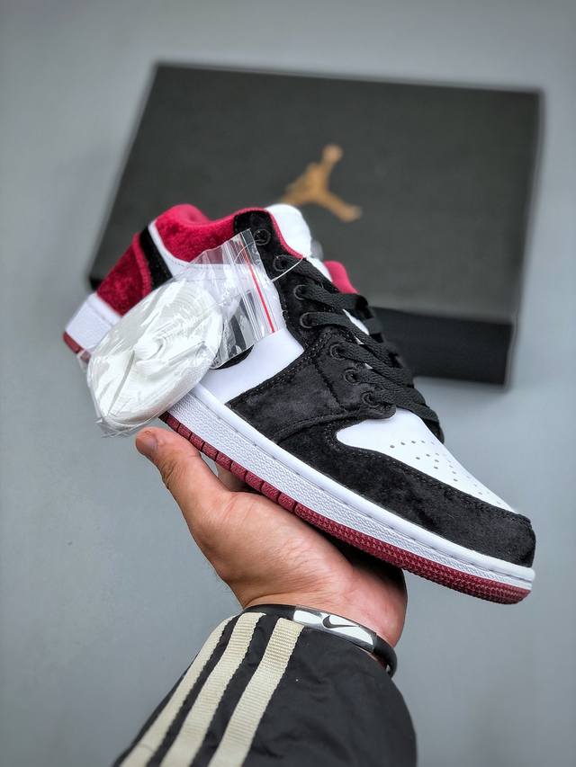 Air Jordan 1 Low Aj1乔1低帮休闲板鞋 同步官方配色 官方货号：Fz3242 001 尺码：36 36.5 37.5 38 38.5 39 4