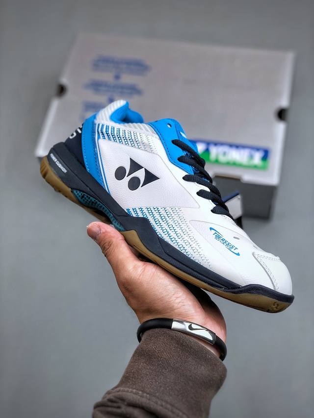 尤尼克斯 Aerus Badminton Shoes 羽毛球鞋 货号：Shb65Z3Mex 尺码：40-45