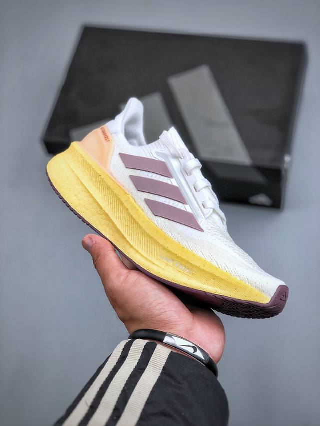 Adidas Ultraboost 5 阿迪达斯新款休闲爆米花跑步鞋 货号：Ih0685 尺码：36-40 半