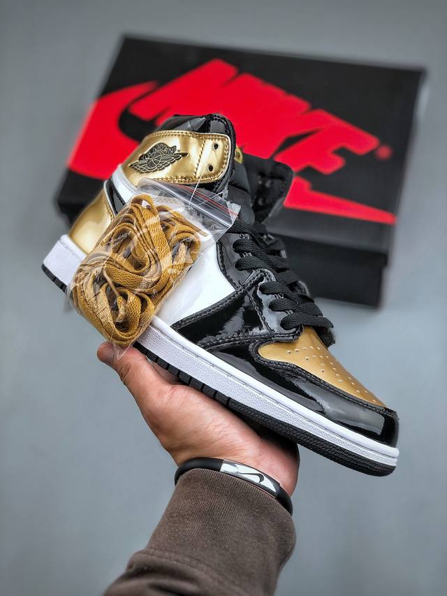 预热双十二特价福利 C版纯原 Air Jordan 1 Hlgh Og 金脚趾 乔1高帮休闲板鞋 原鞋原档案开发 原厂皮料 原档冲孔鞋头 正确满胶鞋垫 四线拉帮