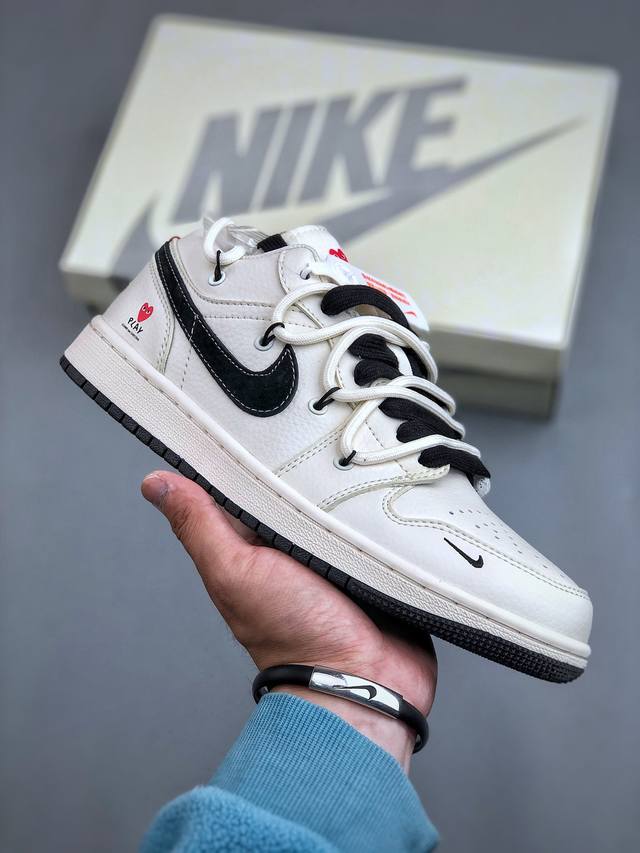 Air Jordan Aj1 Low X Comme Des Garcons 川久米白黑绑带 定制配色 原厂内置气垫魔块 A模大底 头层小牛皮 鞋舌aj原厂专用