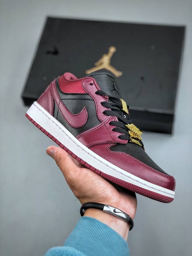 Air Jordan 1 Low Aj1 乔1 黑酒红 金属飞翼 Db6491-600 尺码：36 36.5 37.5 38 38.5 39 40 40.5 4