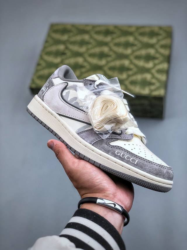 Travis Scott X Fragment Design X Air Jordan 1 Low Og Sp Aj1 古驰联名-米灰涂鸦 低帮文化休闲板鞋 D