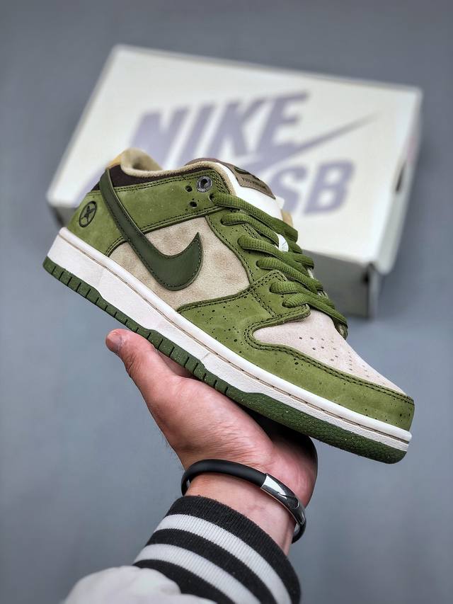 Yuto Horigome X Nike Sb Dunk 联名款2.0 低帮休闲板鞋 Hf8022-300 #联名款采用 Greens 和 Tans 配色方案。