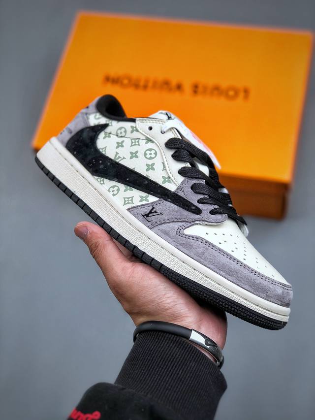 Lv X Air Jordan 1 Low 灰黑猪八印花此款主张打破传统的工业化流水线设计限制，以made By Ideas的超级创意为理念，集结众多潮流设计师