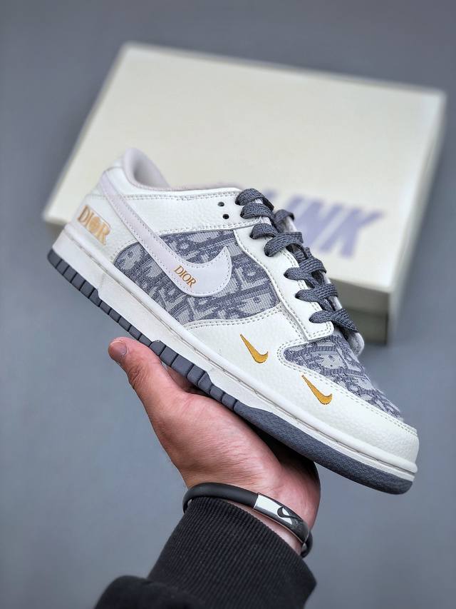 Nike Sb Dunk Low 迪奥x石头岛三方联名-织布白勾 周年高端定制 低帮休闲板鞋 Dj2024 043 #定制鞋盒 大厂纯原品质出货 超高清洁度 皮