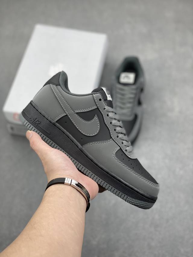 Nike Air Force 1 '07 Low 原楦头原纸板 打造纯正空军版型 #专注外贸渠道 全掌内置蜂窝气垫 #原盒配件 原厂中底钢印、拉帮完美 官方同步