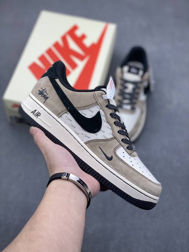 海外限量发售！公司级nike Air Force 1 '07 Low “斯图西联名--奶茶”空军一号 低帮 运动鞋 休闲鞋 折边针车 工艺难度大 原楦头原纸板