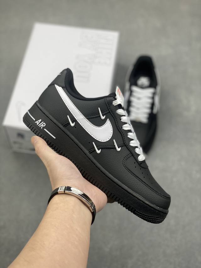 Nike Air Force1 全新配色 #原楦头原纸板 打造纯正空军版型 #专注外贸渠道 全掌内置蜂窝气垫 #原盒配件 原厂中底钢印、拉帮完美 货号：Cw22