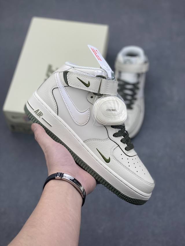 小红书爆款 官方同步id定制 原装版本 Nike Air Force 1 Mid '07 “绿珠光”小勾空军一号中帮休闲板鞋 3M反光 定制皮料 原楦原纸板 纯