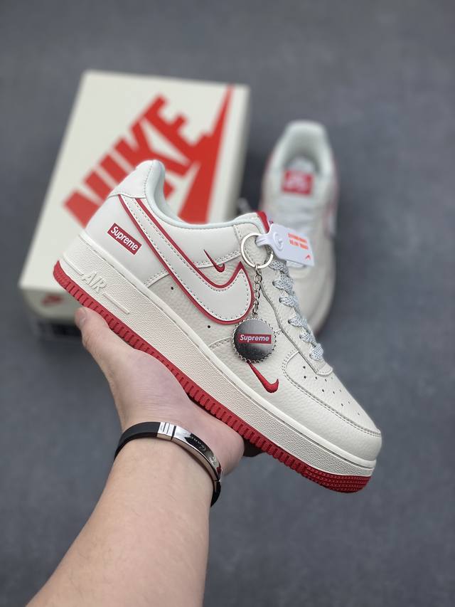 海外限量发售！公司级nike Air Force 1 '07 Low “Supreme联名--白红”空军一号 低帮 运动鞋 休闲鞋 折边针车 工艺难度大 原楦头