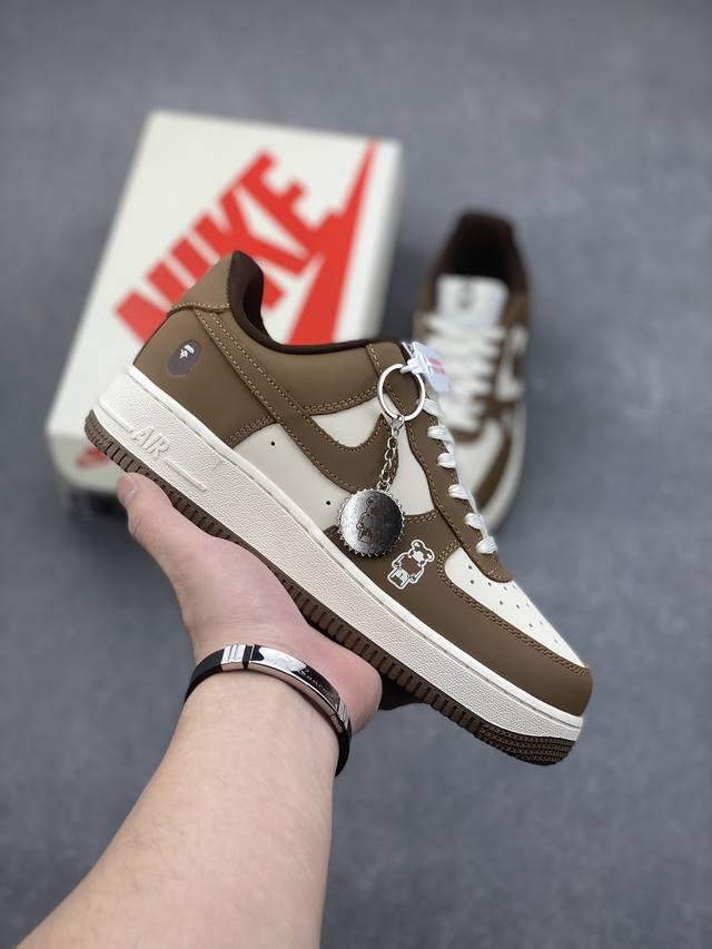 海外限量发售！公司级nike Air Force 1 '07 Low “Bape联名--棕暴力熊”空军一号 低帮 运动鞋 休闲鞋 折边针车 工艺难度大 原楦头原