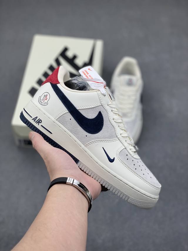 海外限量发售！公司级nike Air Force 1 '07 Low “蒙口联名--米蓝猪八双拼”空军一号 低帮 运动鞋 休闲鞋 折边针车 工艺难度大 原楦头原