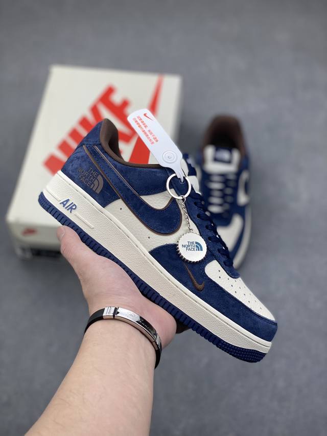 海外限量发售！公司级nike Air Force 1 '07 Low “北面联名--钢蓝色”空军一号 低帮 运动鞋 休闲鞋 折边针车 工艺难度大 原楦头原纸板