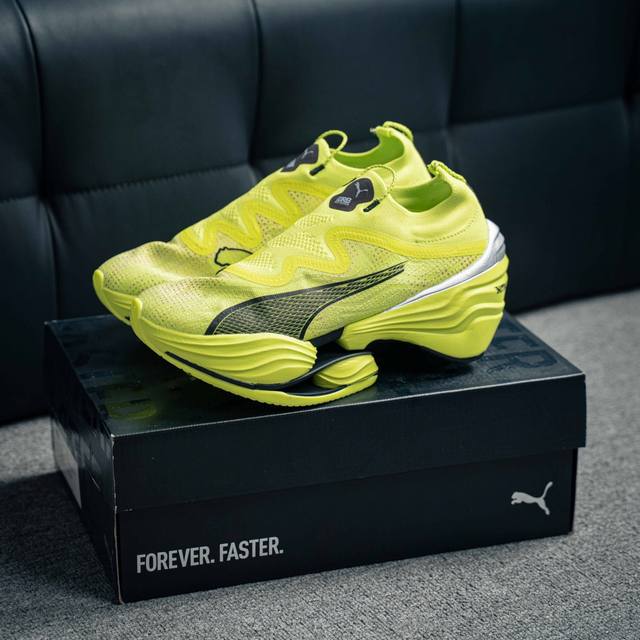 Puma Fast-R Nitro Elite 2 Ff 减震舒适缓冲回弹简约软底运动跑步鞋 注氮泡沫橡胶鞋垫 耐磨防滑百搭 货号：379554 01 尺码：3