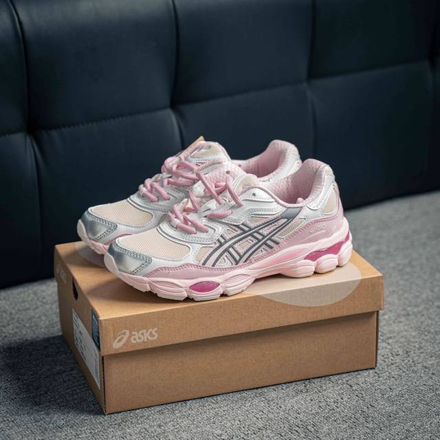 Asics Gel-Nyc 亚瑟士运动休闲透气专业跑鞋 进口针织透气鞋面 轻量舒适透气材质 球鞋性质造型设计简约百搭 极具全方位的包裹性和舒适度 全掌gel回弹