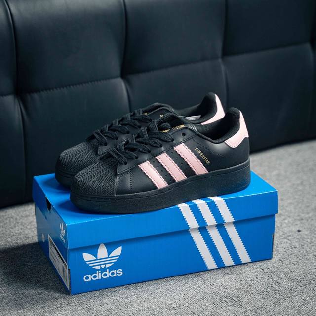 阿迪达斯adidas三叶草 Originals Superstar Xlg 贝壳头系列低帮经典百搭休闲运动板鞋 货号：Ig9888 尺码：35 36 36.5