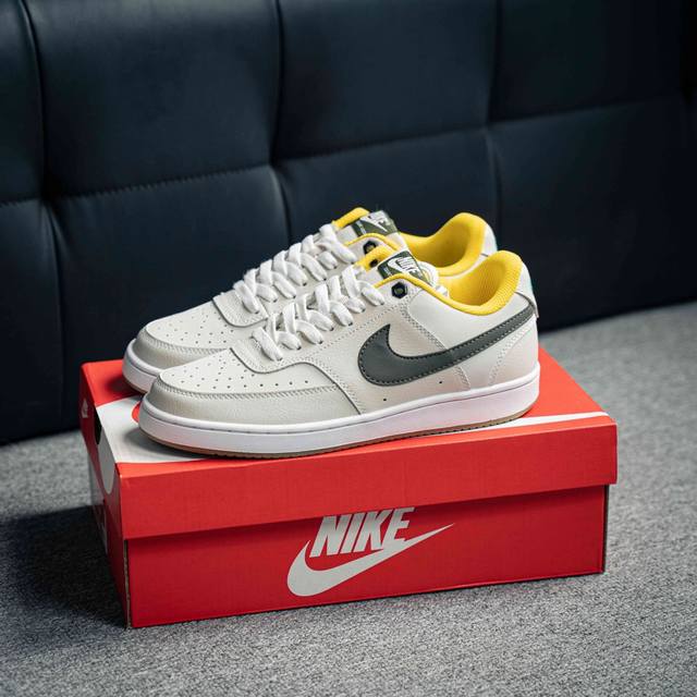 Nike Court Vision Low Lo 低帮复古百搭透气休闲运动板鞋 货号：Fv3630 131 尺码：36 36.5 37.5 38 38.5 39