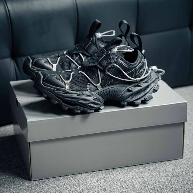 法国高端奢侈品牌-巴黎世家balenciaga Hike Trail Sneaker 徒步旅行15代系列低帮复古阔型厚底户外姥爹风潮流百搭休闲运动越野慢跑鞋“黑