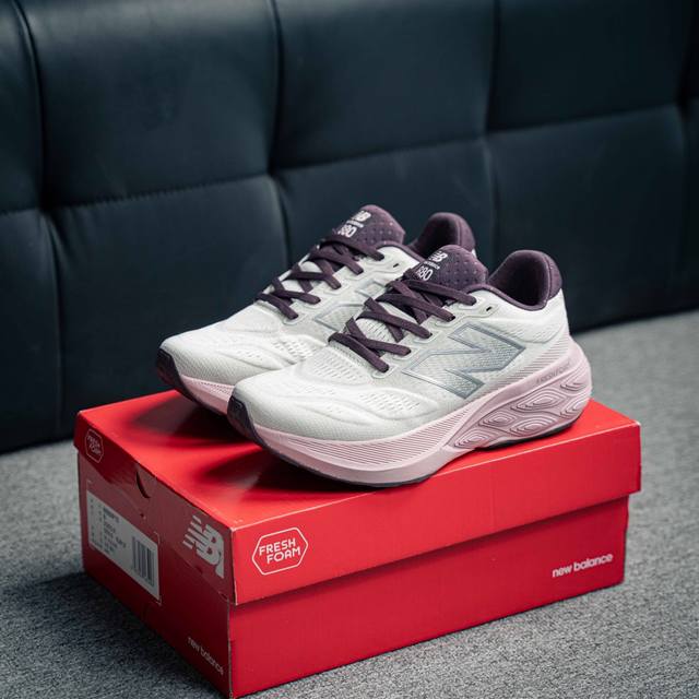 新百伦new Balance W880系列舒适缓震跑步鞋 复古老爹风休闲运动慢跑鞋 货号:M880P15 尺码:36 37 37.5 38 38.5 39 40