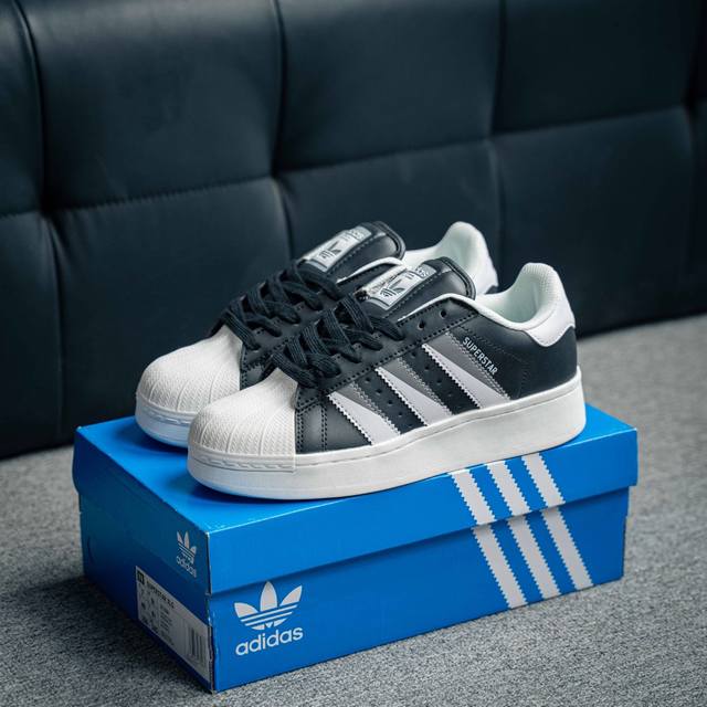 阿迪达斯adidas三叶草 Originals Superstar Xlg 贝壳头系列低帮经典百搭休闲运动板鞋 货号：If1584 尺码：35 36 37 37