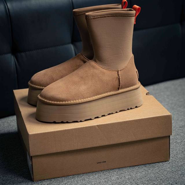 Ugg Classic Dipper 迪普靴五公分大底 Eva高弹橡胶大底 舒适轻盈 优选质感鞋面 采用翻毛皮 氯丁橡胶鞋面 舒适时髦一并拿捏 17毫米厚茸内里