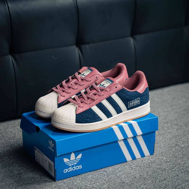 阿迪达斯adidas三叶草 Originals Superstar贝壳头系列低帮经典百搭休闲运动板鞋 货号：Ig2152 尺码：35.5 36 37 37.5