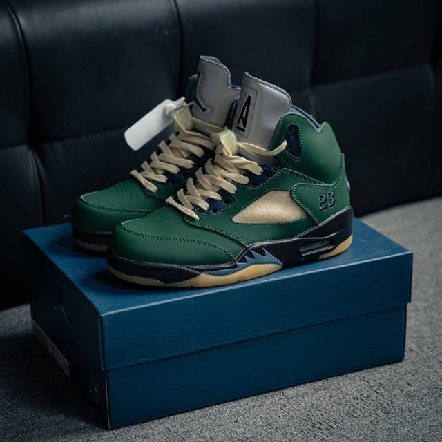 Air Jordan 5 Se Craft Light Orewood Brown Aj5 乔5玛瑙绿 #鞋款鞋身整体以皮革与麂皮材质拼接设计，配色方面以米白色