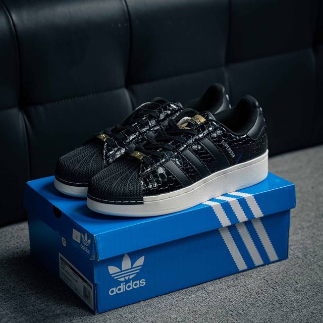 阿迪达斯adidas三叶草 Originals Superstar贝壳头系列低帮经典百搭休闲运动板鞋 货号：Ie5195 尺码：35 36 37 37.5 38