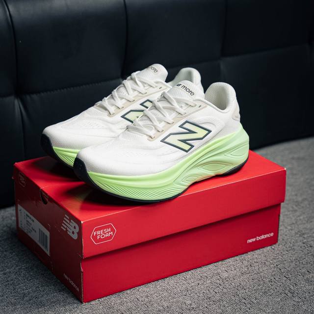 New Balance Nb Mmorl 新百伦nb 系列超轻量化低帮休闲运动慢跑鞋 采用超轻透气3D针织网眼材料结构鞋面及打印logo细节 中底嵌入fuelc