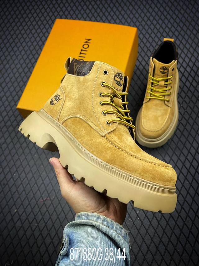 新货lv X Timberland Lv联名添柏岚大黄靴 顶奢流量品牌与时代经典的结合之作 #代购专供品质 高弹modern 外置防滑橡塑发泡超轻大底 系带设计