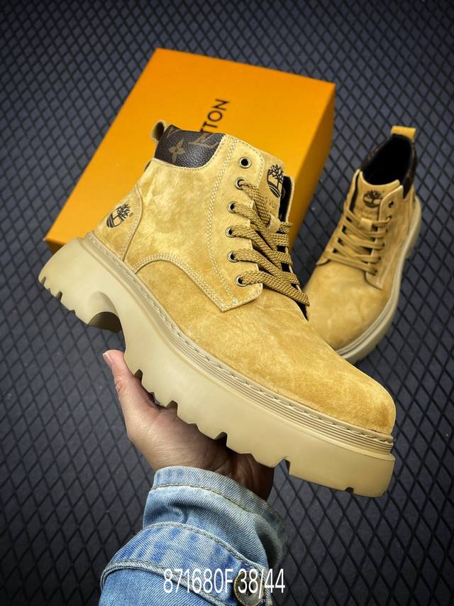 F新货lv X Timberland Lv联名添柏岚大黄靴 内里加绒保暖锁热 今年冬季防寒必备 顶奢流量品牌与时代经典的结合之作 #代购专供品质 高弹moder