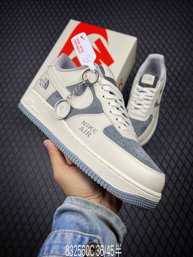 海外限量发售！公司级nike Air Force 1 '07 Low “北面联名--米白灰底”空军一号 低帮 运动鞋 休闲鞋 折边针车 工艺难度大 原楦头原纸板