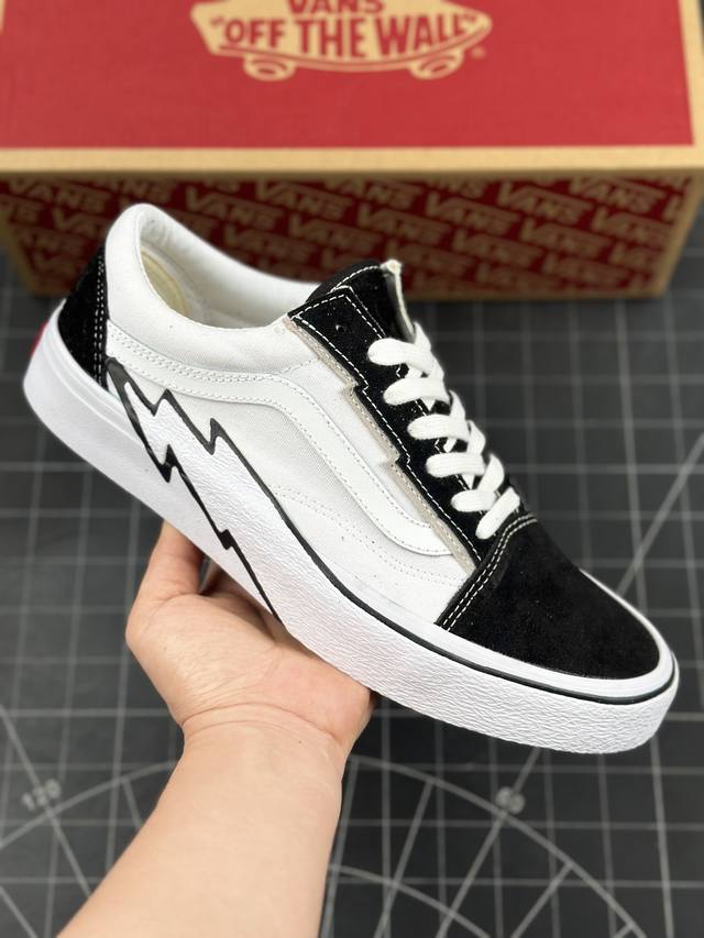 万斯 官方旗舰店vans Old Skool 黑翻毛皮低帮闪电休闲男女滑板鞋 工艺：硫化1:1 重量1:1、真标、原钢印、材质标、鞋型标、合格证 货号：Vn00