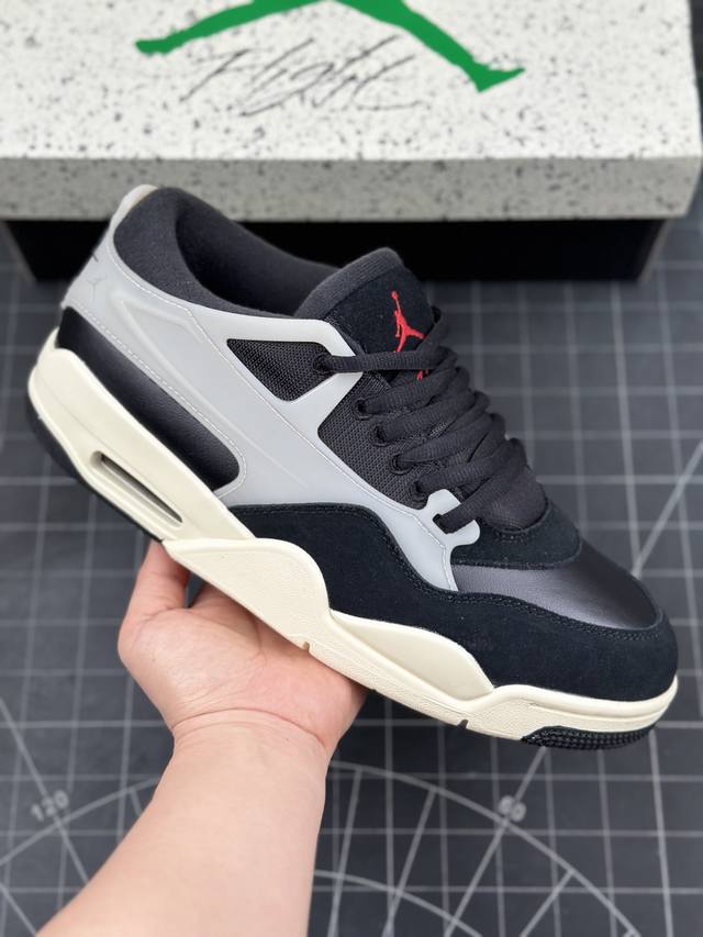 Air Jordan 4 Remastered Aj4 乔4重制生胶黑色 低帮休闲运动鞋 #改造后的设计采用了别致的黑色、由纺织网布、皮革和麂皮混合而成，散发出