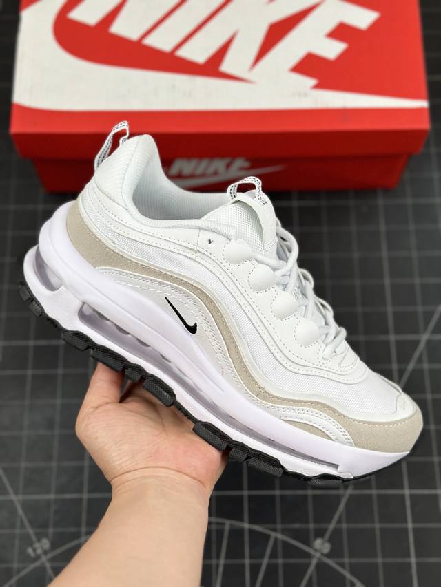 耐克nike Air Max 97 Se 经典复古休闲运动气垫慢跑鞋 作为nike最具代表性的鞋款之一，诞生于1997年的 Air Max 97开创了全掌大容量