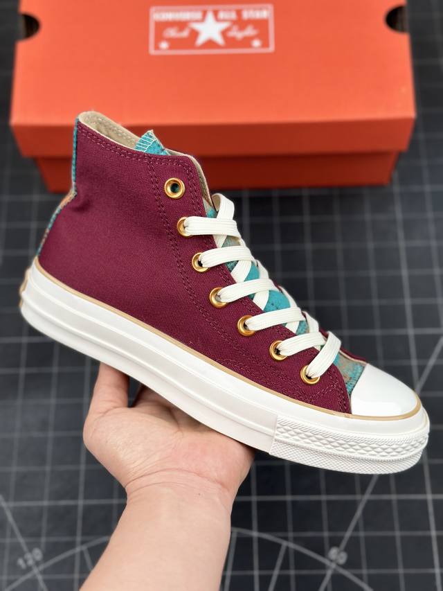 Converse Chuck 1970S 毛呢格子 匡威秋冬新款 防滑耐磨帆布鞋 帆布鞋面紧密厚实 耐穿舒适 拼接苏格兰毛妮格子元素 复古风十足 经典银色刺绣品