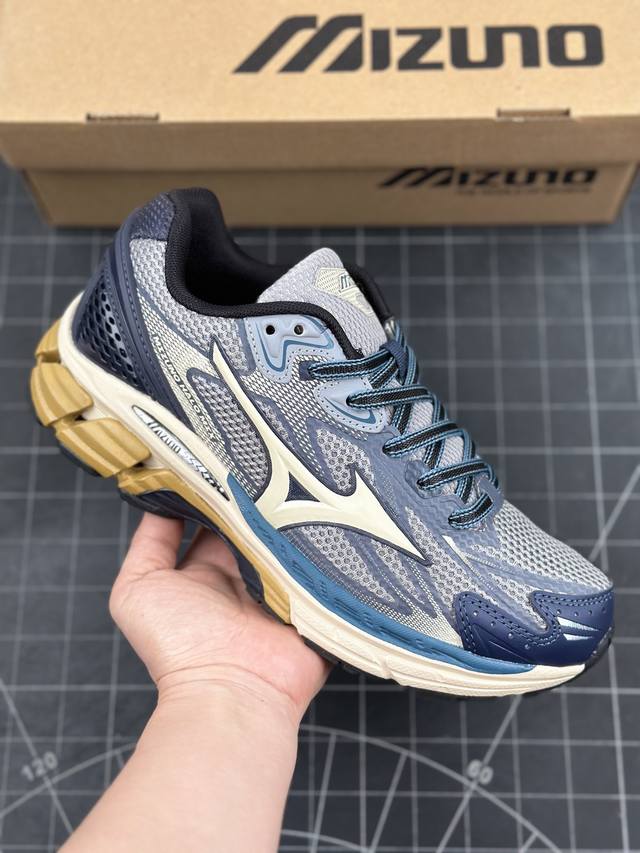 美津浓 Mizuno Halo Mix复古时尚休闲舒适减震运动跑步鞋 美津浓wave机械缓震 可以说是机械缓震跑鞋科技的翘楚有着非凡的适应性，有着充分而持久的缓