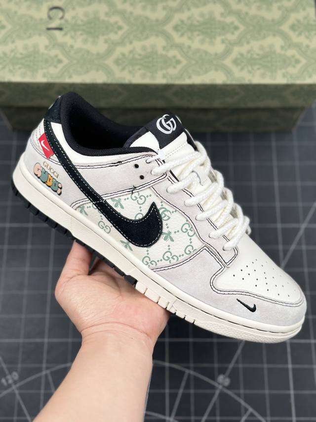 Nk Sb Dunk Low 古驰联名-小蜜蜂系列灰黑勾 周年高端定制 低帮休闲板鞋 #定制鞋盒 大厂纯原品质出货 超高清洁度 皮料切割干净无任何毛边 细节完美