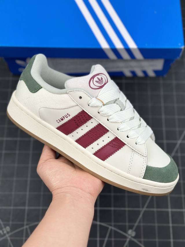 公司级阿迪adidas Originals Campus 00S系列 面包风经典复古 减震防滑耐磨 低帮休闲面包板鞋 鞋头出色设计,塑就出众贴合感。鞋身运用简洁