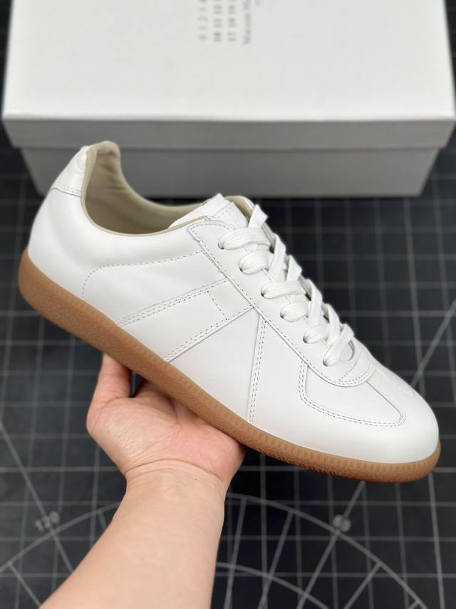 风靡全球mm6网红小白鞋，比利时著名设计师品牌-马丁 马吉拉 Maison Margiela 22 Classic Replica Leather Low Sn