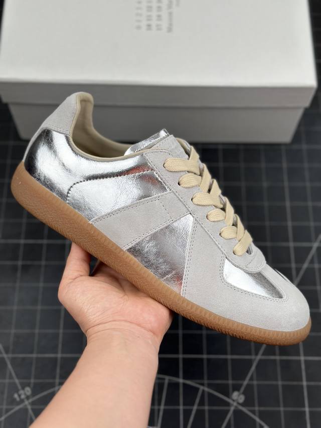 风靡全球mm6网红小白鞋，比利时著名设计师品牌-马丁 马吉拉 Maison Margiela 22 Classic Replica Leather Low Sn