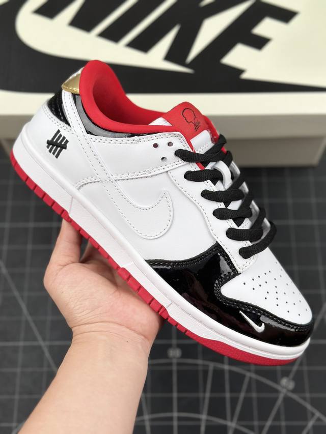 Nk Sb Dunk Low Un联名-白黑漆皮 周年高端定制 低帮休闲板鞋 #定制鞋盒 大厂纯原品质出货 超高清洁度 皮料切割干净无任何毛边 细节完美 货号：