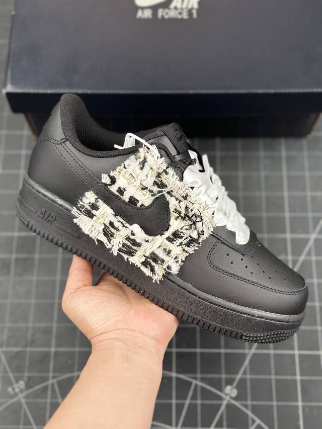 Nike Air Force 1 ’07 Lvb 空军一号 黑武士 低帮百搭休闲运动板鞋 柔软、弹性十足的缓震性能和出色的中底设计，横跨复古与现代的外型结合，造