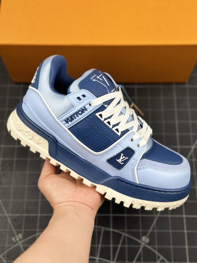 Lv-路易-威登trainer 2024走秀最新款原版1：1开发复刻！！上脚非常舒适 做工精细鞋面由意大利进口小牛皮拼接，侧边饰有品牌logo标志，进口网布垫脚