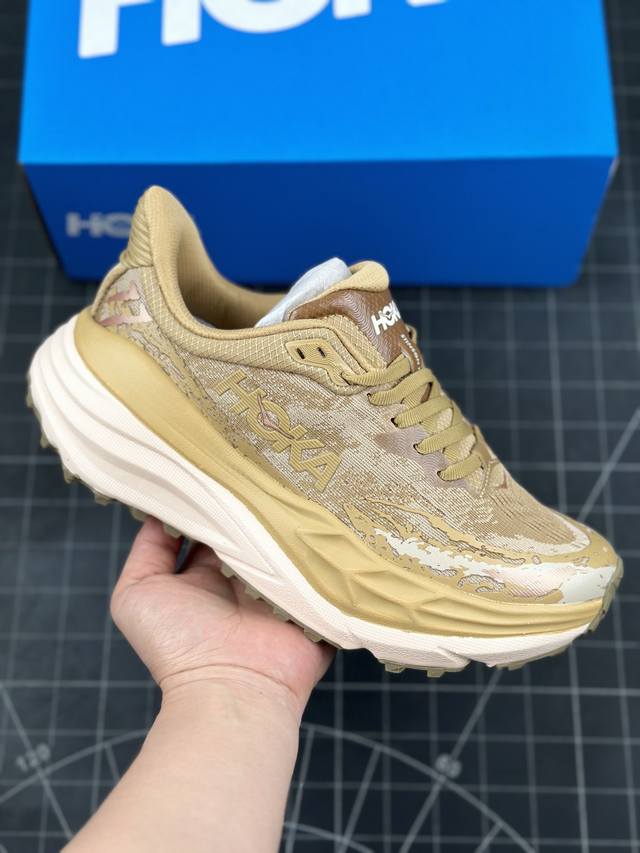 美国新兴跑鞋品牌hoka One One Clifton 7 Low 克利夫顿系列低帮厚底网织轻量休闲运动慢跑鞋 货号：1141530 J1Z8 尺码：36-4