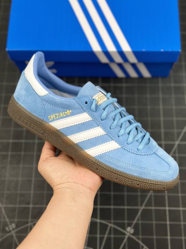 阿迪达斯 Adidas Handball Spezial 复古单品 经典款复古休闲板鞋 #原厂原档案开发出品 皮料切割干净无任何毛边 鞋型细节完美 超高清洁度 - 点击图像关闭